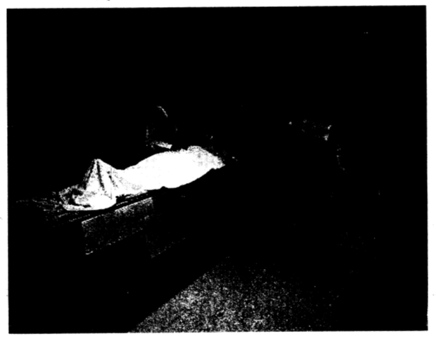 (ইইজি (বাম) এবং এফএমআরআই (ডান) স্ক্যানের মাধ্যমে চিন্তাভাবনা পড়ার ছবি। ভবিষ্যতে, এই ইলেক্ট্রোডগুলো ছোট করা হবে। আমরা চিন্তাভাবনা পড়তে সক্ষম হব এবং সহজচিন্তার মাধ্যমে বস্তুগুলোকে নির্দেশ করতে পারবো। (ছবির ক্রেডিট ১.৪)